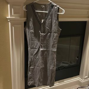 Lina Tomei, made in Italy, pure linen dress with beautiful neckline detail.